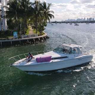 50' Yacht Rental in Miami Beach with Captain and Champagne 14