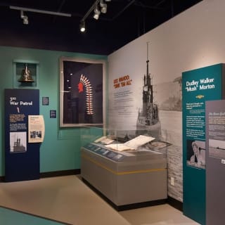 Pacific Fleet Submarine Museum & USS Bowfin 12