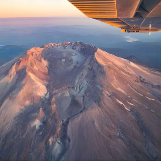 Private Air Tour of Mount Saint Helens from Troutdale 11