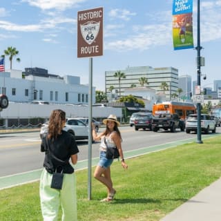 Hollywood, Beverly Hills & Celebrity Homes: Tour guidato in autobus all'aperto 3