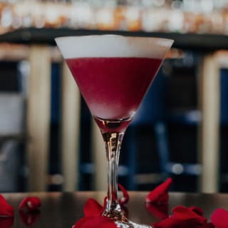 Valentines: Luxurious Date Night at the Ascent Lounge 3