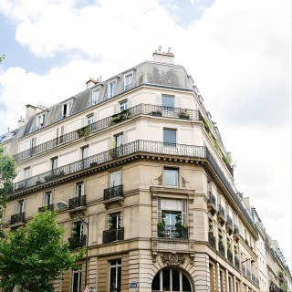 Emily in Paris Walking Tour 6