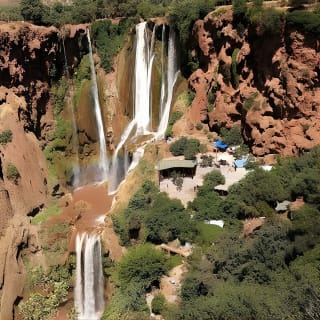 Depuis Marrakech : Excursion d'une journée aux chutes d'eau d'Ouzoud et excursion en bateau 15