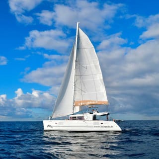 Dîner au coucher du soleil à bord d'un catamaran 5