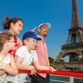 Bateaux Mouches in Paris 2