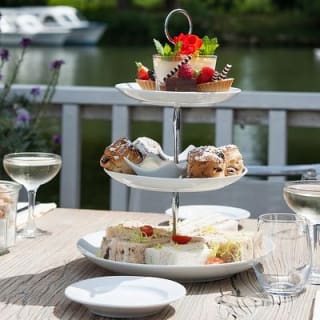Afternoon Tea Sightseeing River Cruise in Oxford 8
