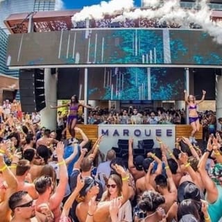 Las Vegas Pool Party Crawl 2