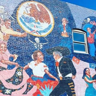 Strawberry Hill and Downtown KCK Hike 3