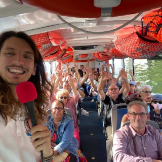 Paris : Balade sur la Seine en bus amphibien 8