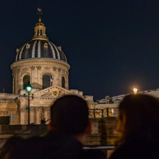 Paris : croisière de nuit sur la Seine avec musique à bord et application d’aide à la prononciation 34