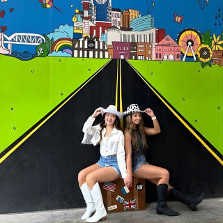 Murals & Mimosas Sightseeing Tour in Nashville 13