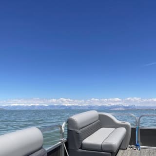 2 Hour Salt Lake Boat Tour with Swimming on the Lake 3