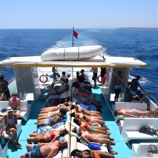 Comino Island: including Blue Lagoon, Crystal Lagoon & sea caves 8