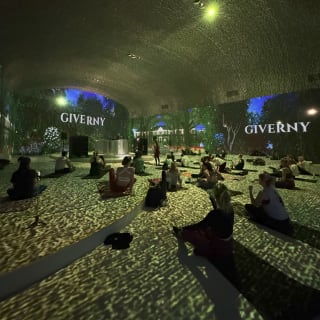 Yoga bij Monet: The Immersive Experience 3