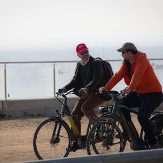 E-Bike, Visita a Viñedos, Cata de Vinos y Experiencia de Navegación desde Barcelona 8