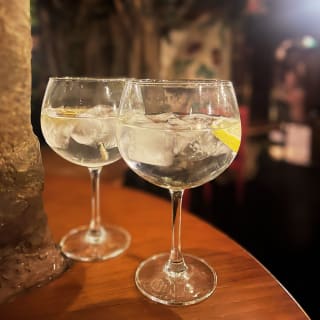 2x1 en Bulldog gin-tonic en Bosc de les Fades 3