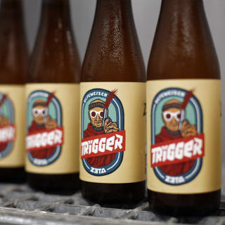 Cervezas y tapas en El Muro de Juego de Tronos 1