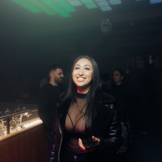 RNB Haus Drunch le dimanche avec DJ Sean – Late Dining & Bottomless Fun 6