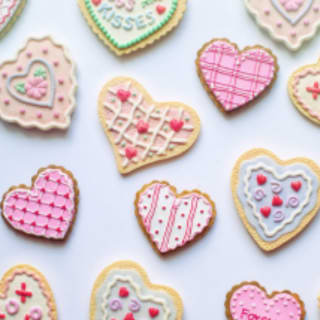 Valentine's Day Cookie Decorating in New York 3