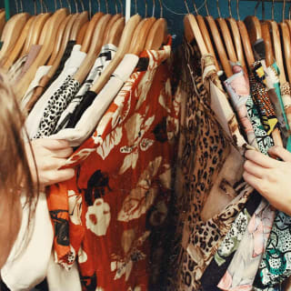 Marché de la Mode Vintage : Fripes, déco et vinyles rétro à La Sucrière ! 2