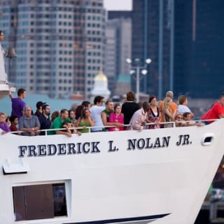 Boston Harbor: crociera turistica al tramonto di 90 minuti 23