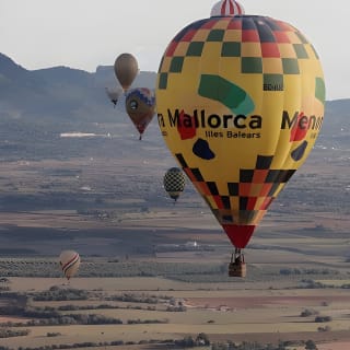 Private Balloon Flight Over Mallorca for Two People 1
