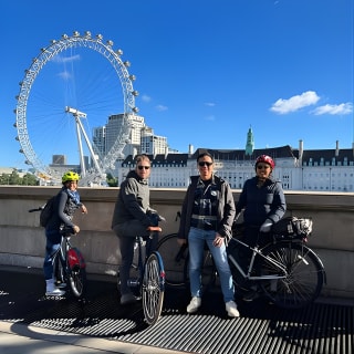 Fun Bike Ride to LDN Landmarks +quirky facts+post ride pint 16