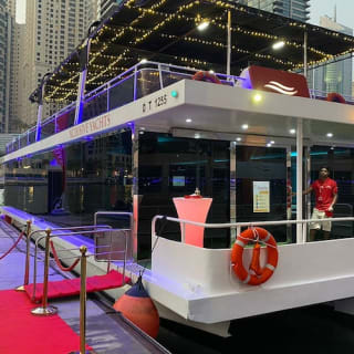Ain Dubai Houseboat Tour 4