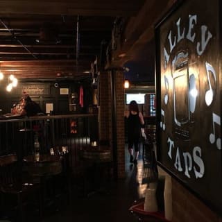 Booze, Bootleggers & Banshees: Music City's Haunted Pub Crawl 6