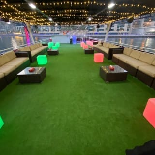 Ain Dubai Houseboat Tour 6