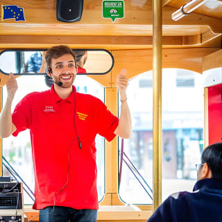 Anchorage Trolley's Deluxe City Tour 10