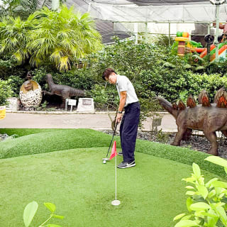 clubFACE: Dino Putt - Eine jurassische Mini-Golf-Expedition 3