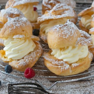 Introduction to French Pastry: Cream Puffs & Eclairs: New York City 2