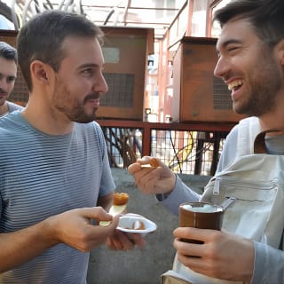 Tour gastronómico de medio día con paseo en ciclo Rickshaw en Masterji Kee Haveli 5