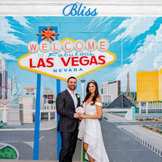 Las Vegas: Elvis Wedding Ceremony 9