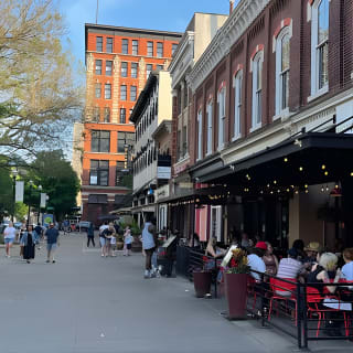 Downtown Knoxville Hidden Tour w/ Ice Cream, Coffee & Tennessee River Gems 11