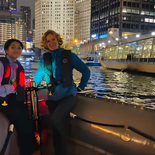 Tour in barca con guida del gruppo piccolo a Chicago 12