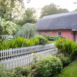 Skip the Line: Bunratty Castle and Folk Park Admission Ticket 2