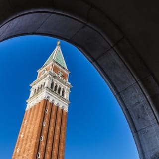 Historic Gondola Shipyard Gallery: Giro turistico con guida + esperienza VR 2