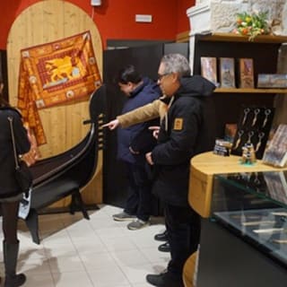Historic Gondola Shipyard Gallery: Giro turistico con guida + esperienza VR 4
