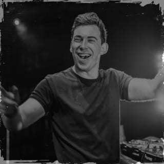 Opening de 150 con HARDWELL 3