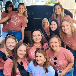 Austin Murals & Mimosas Roofless Party Bus Tour e Photoshoot 7