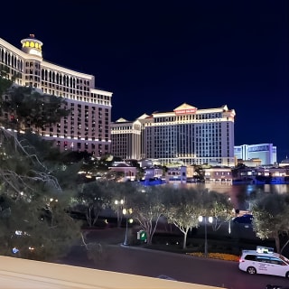 Very Vegas Foodie Tour by Taste Buzz Food Tours 11