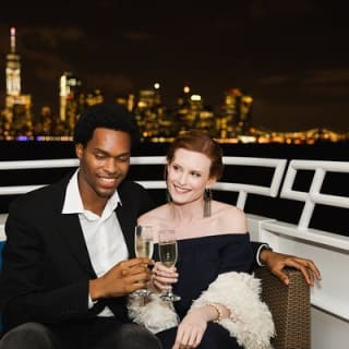 New York Pier 15 New Year's Eve Buffet Dinner Cruise  8