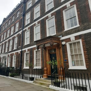 Eine Hälfte des Tages in den versteckten Gassen und Seitengassen Londons 2
