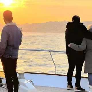 Istanbul Bosphorus Sunset Cruise with Wine on a Luxury Yacht 3