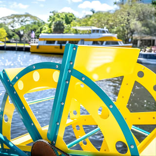 Sandbar Splash and Yacht Tour in Fort Lauderdale 7