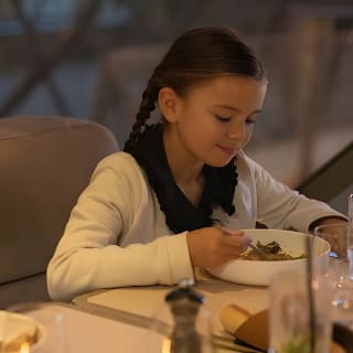 Dîner en début de soirée à Paris à la Madame Brasserie de la Tour Eiffel 1