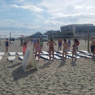 One Hour Surf Lesson with Experienced Instructor 9