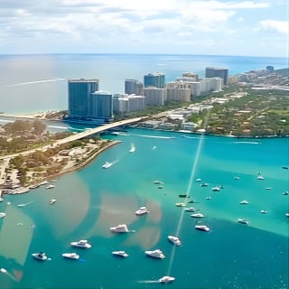 Deluxe Miami Helicopter Tour: Beaches, Skyline, and More 7
